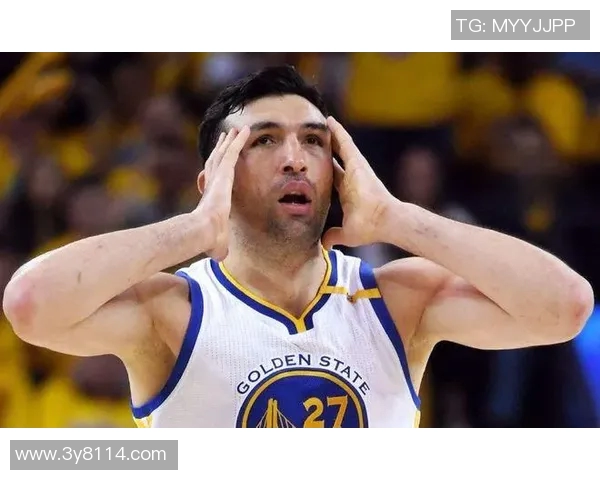 名嘴比尔西蒙斯点评黄蜂队打法有趣期待引入强力内线球员 名嘴比尔西蒙斯点评黄蜂队打法有趣期待引入强力内线球员